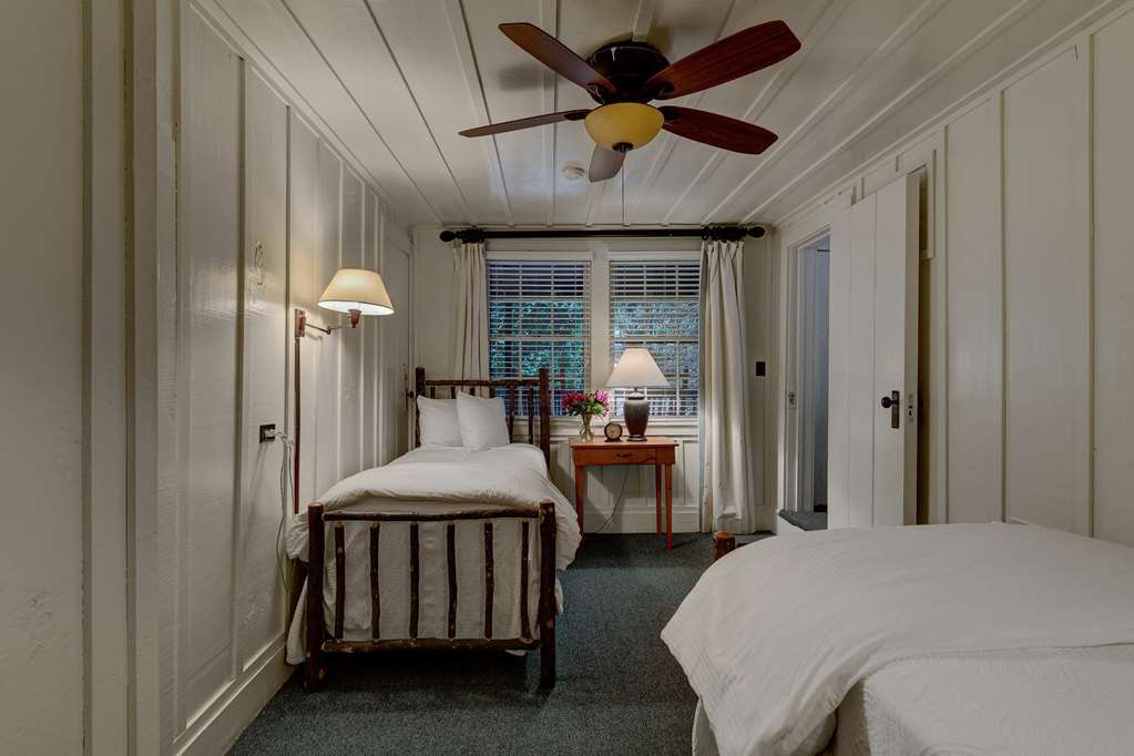 High Hampton Resort 凯什尔斯 客房 照片